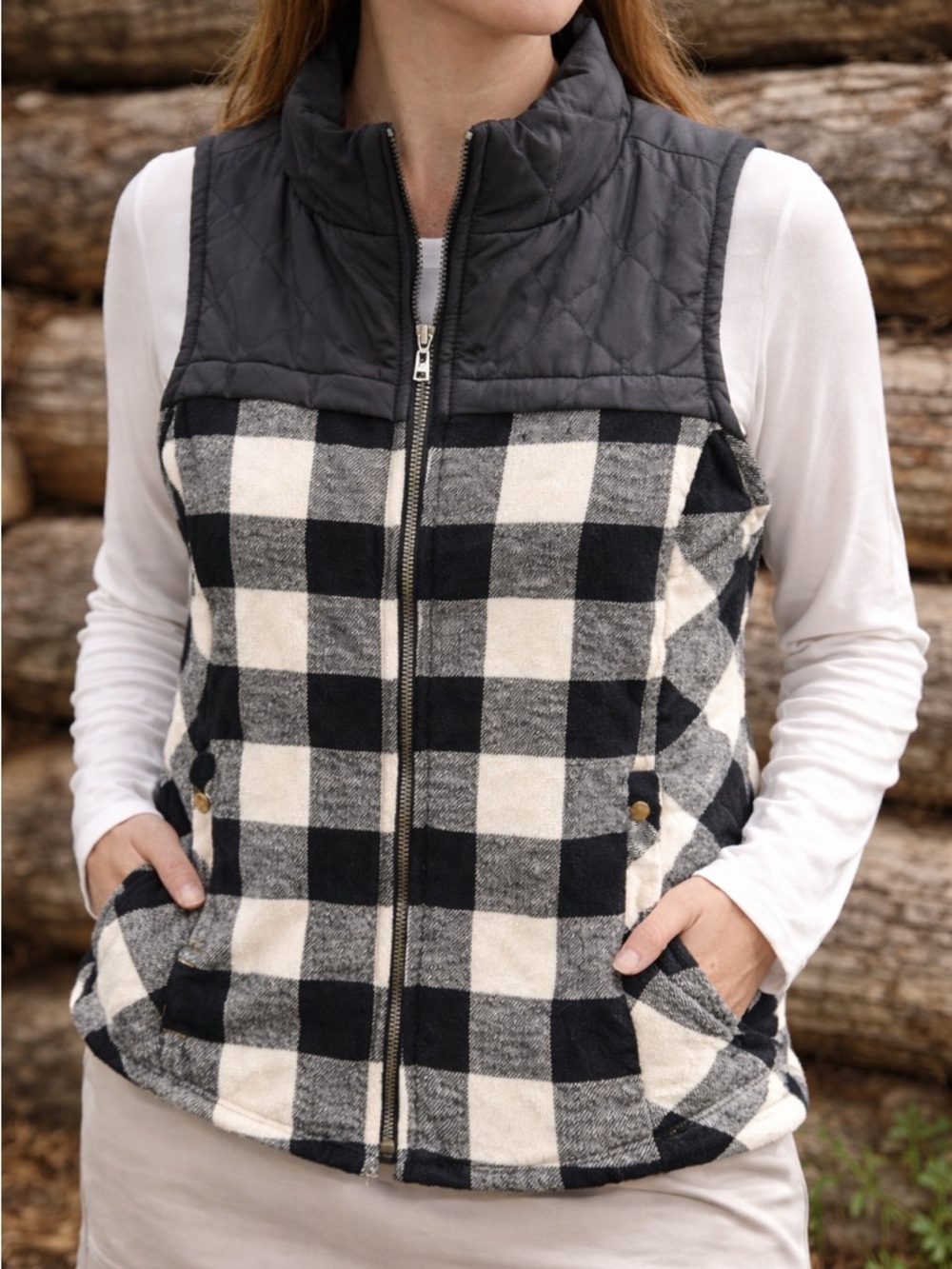🐣5/$25-Maurices Black and White Plaid Quilted Women's Vest